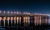 В Днепре на месяц прекратят разводить Амурский мост для суден: причины