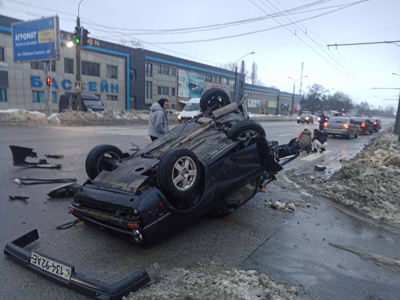 Новости Днепра про Страшное ДТП на Запорожском шоссе в Днепре: пострадавших забрали в больницу