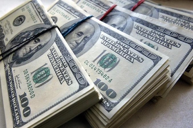 Новости Днепра про Доллар продолжает расти: курс валют на 22 февраля