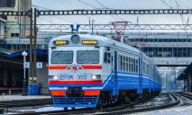 Пригородные поезда на Днепропетровщине курсируют по графику