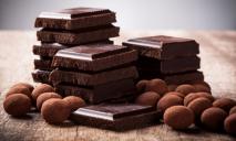 Завезли в Днепр из Франции: «Ашане» обнаружили опасный шоколад
