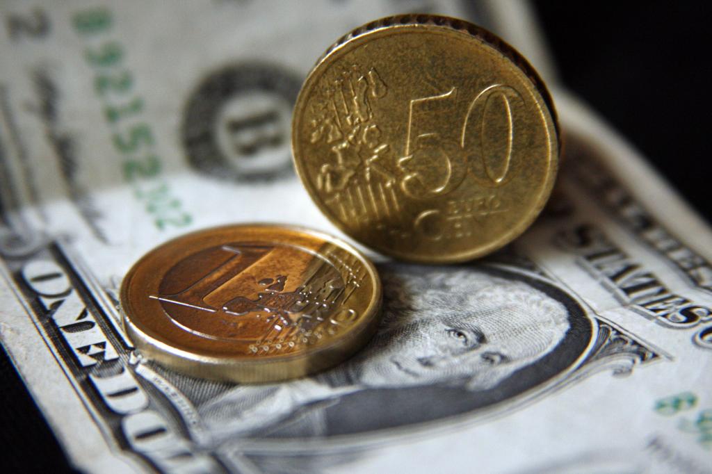 Новости Днепра про Официальный курс валют НБУ на выходные (5-6 февраля)