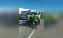 Оторвало стопу: в госпиталь Днепра на вертолете доставили раненого бойца