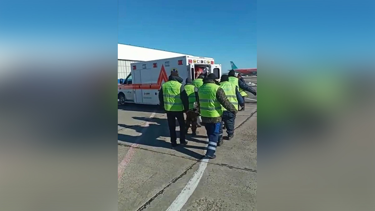 Новости Днепра про Оторвало стопу: в госпиталь Днепра на вертолете доставили раненого бойца