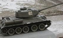 Трагедия в Запорожской области: вражеский танк раздавил автомобиль, в котором находился ребенок (Видео)