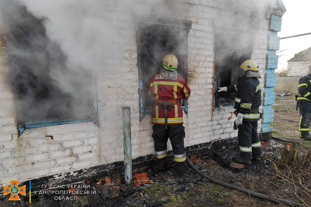 Новости Днепра про На Днепропетровщине горел частный дом: погиб мужчина