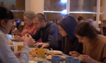 5 тысяч порций каждый день: рестораны Днепра объединились в волонтерскую команду для помощи ВСУ