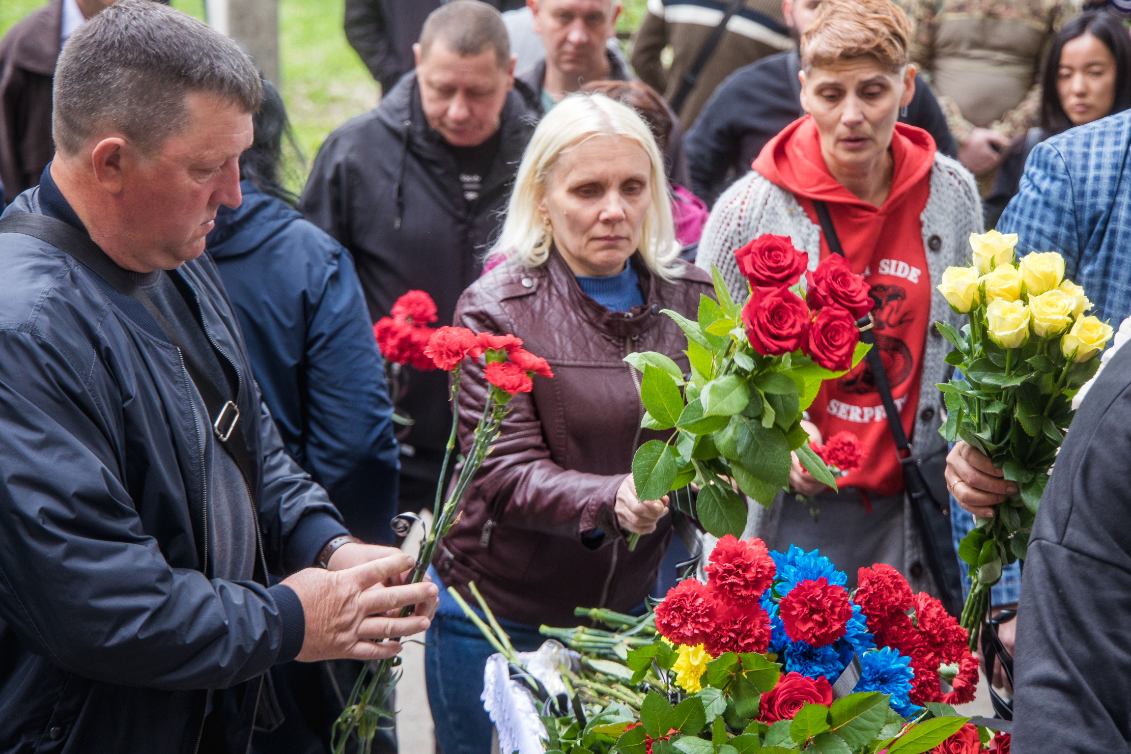 Новости Днепра про Пошел добровольцем: на Днепропетровщине попрощались с погибшим военным