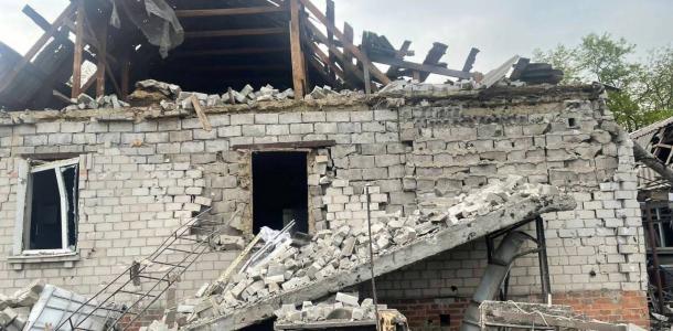 Срочно нужна помощь семье, чей дом пострадал от взрыва в Днепре