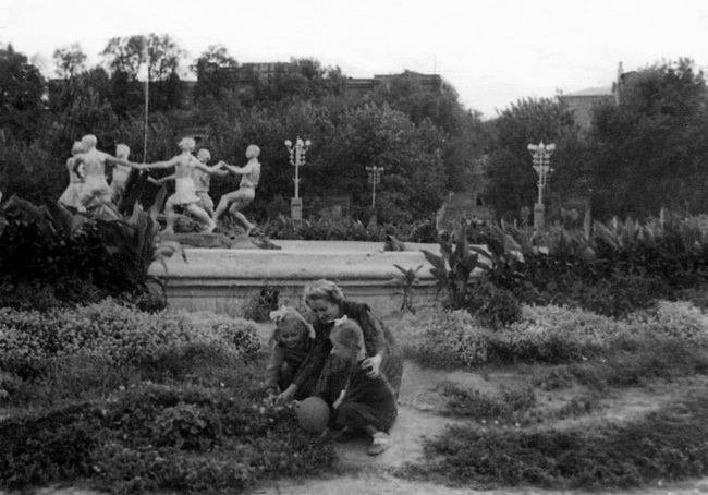 Новости Днепра про «Сад физкультурников» и памятник Самсону: как выглядел парк Глобы 70 лет назад (ФОТО)