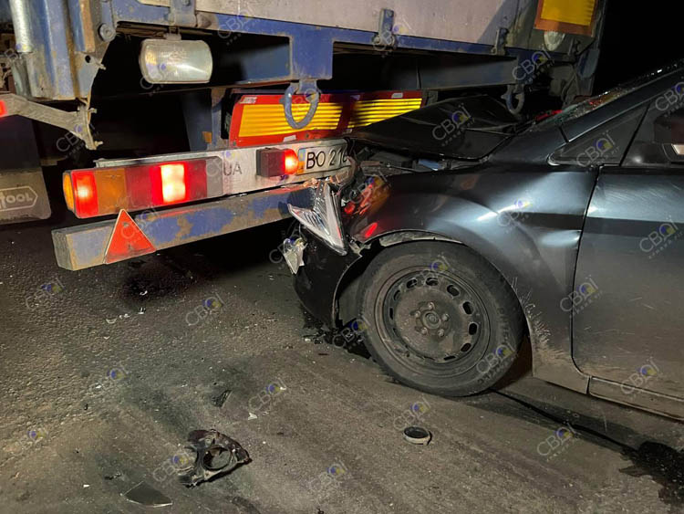 Новости Днепра про В Кривом Роге пьяный водитель сбил пешехода и врезался в фуру (ФОТО)