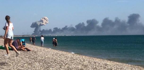 В Крыму взрывы на военном аэродроме рф