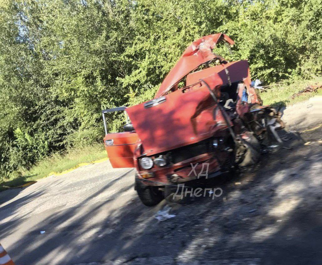 Новости Днепра про Є загиблі: на Дніпропетровщині зіткнулися дві автівки
