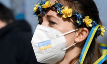 Коронавірус ще тут: Кабмін продовжив карантин в Україні до кінця року