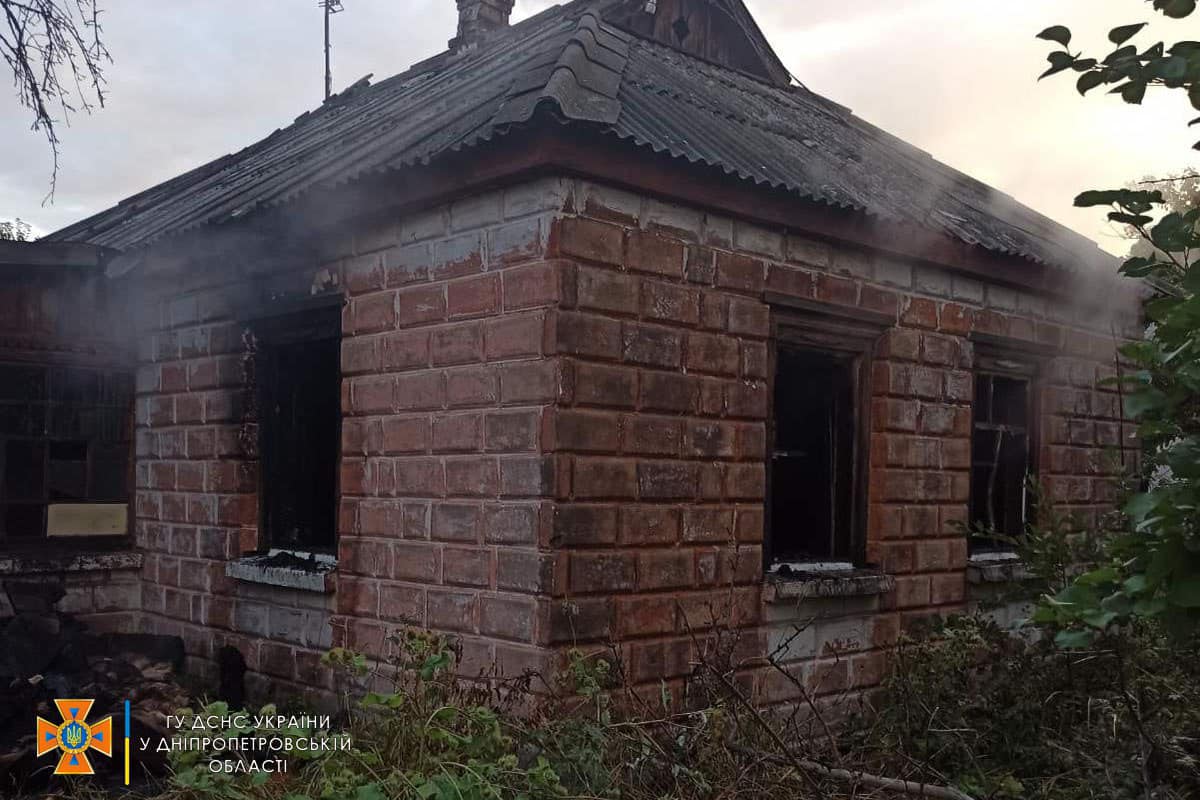 Новости Днепра про На Днепропетровщине горел дом: пострадал мужчина