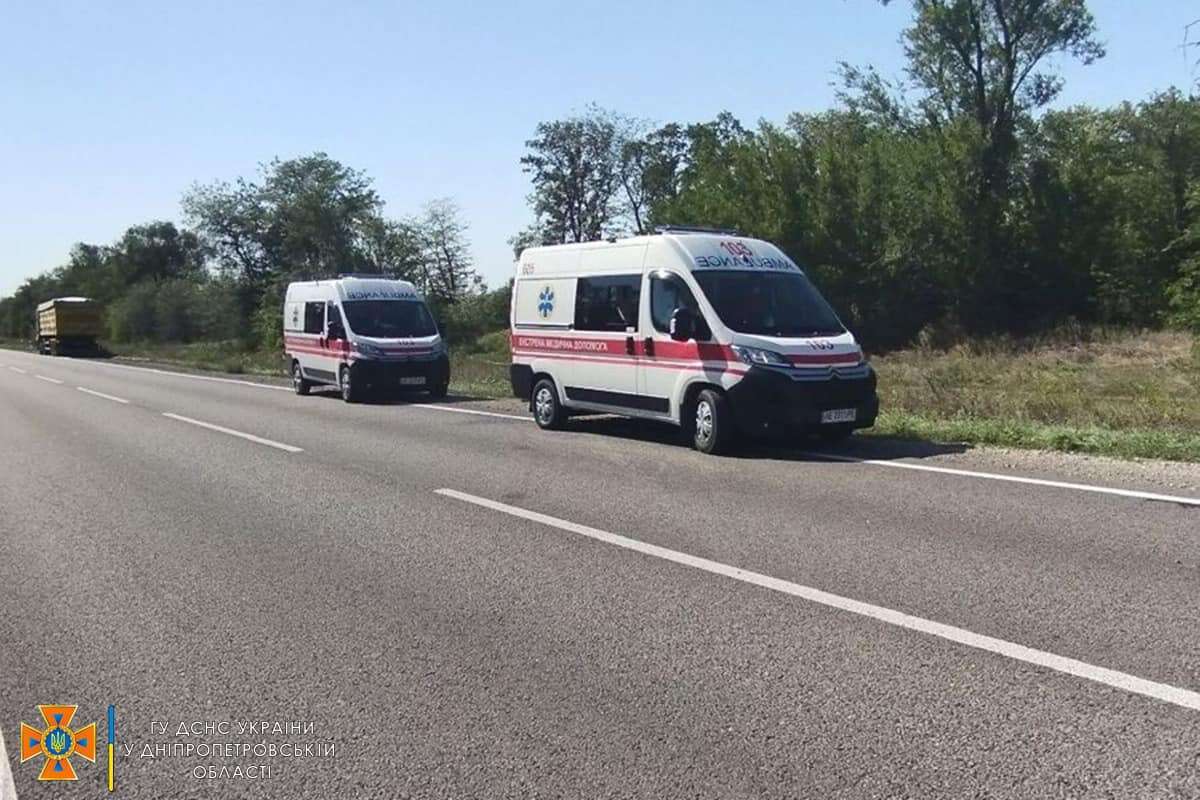 Новости Днепра про На трассе под Кривым Рогом столкнулись два грузовика: водитель погиб на месте