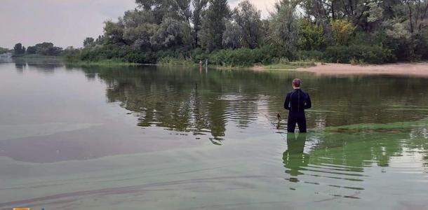В Днепропетровской области ищут пропавшего под водой 14-летнего подростка