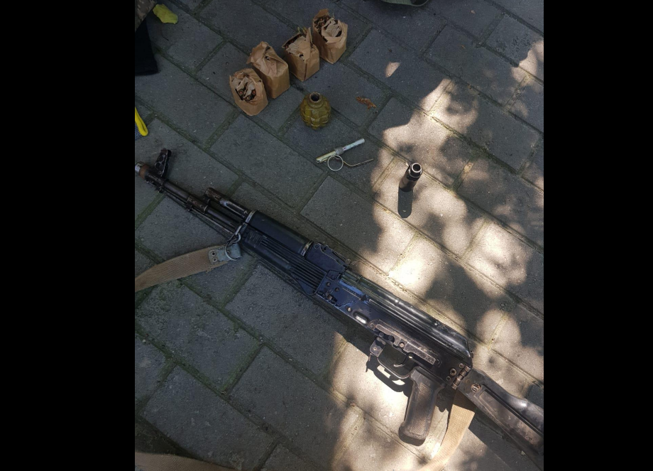 Новости Днепра про Цілий арсенал: у Павлограді затримали чоловіка з автоматом, набоями та гранатою