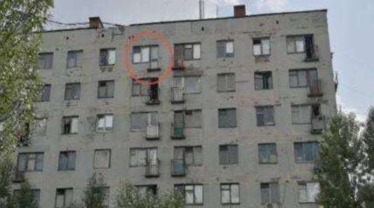 Новости Днепра про В днепровской больнице от полученных травм скончался 20-летний студент, который вместе с другом выпал с балкона