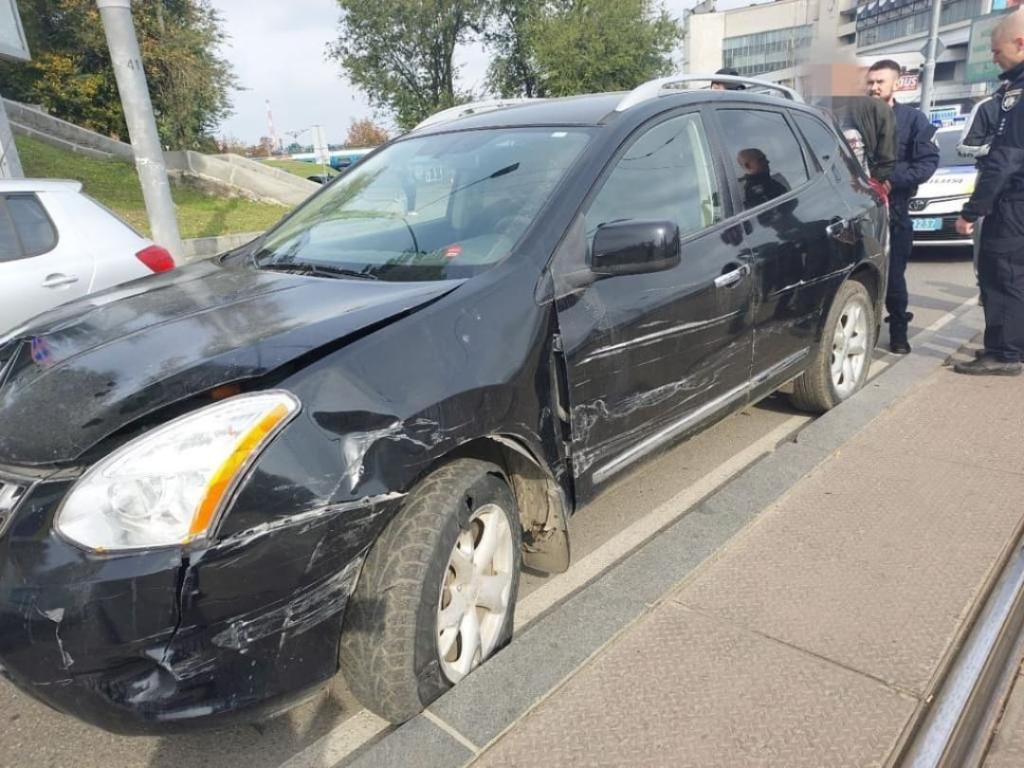Новости Днепра про У центрі Дніпра водій збив двох жінок та 8-річну дівчинку: з'явився коментар поліції