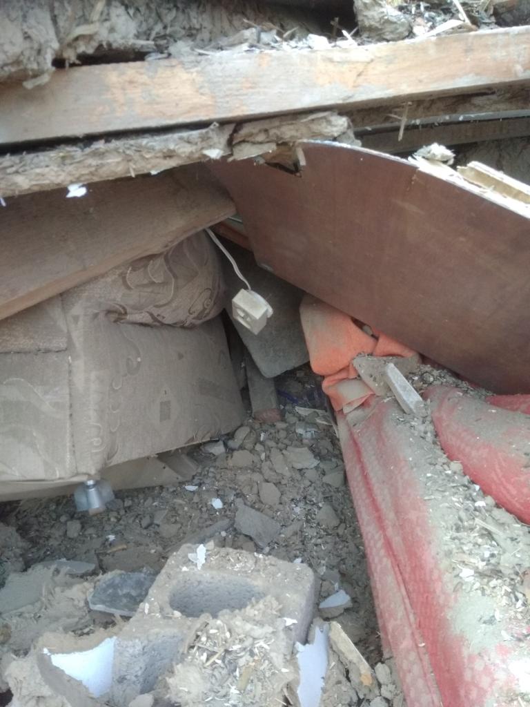 Новости Днепра про У Дніпрі російська ракета знищила будинок багатодітної родини: потрібна допомога