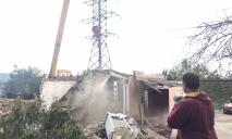 В больнице Днепра спасают женщин, чей дом разрушили обломки беспилотника