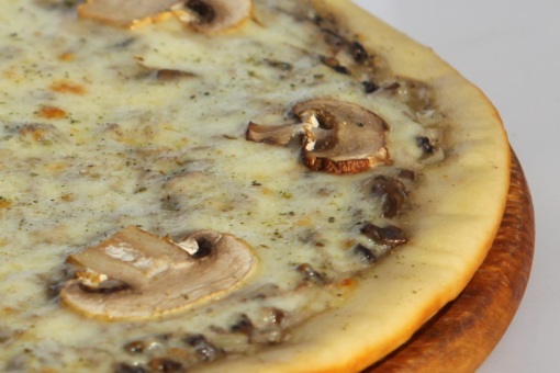 Новости Днепра про «Маргарита», с грибами и сыром: что входит в состав самой дешевой пиццы в Днепре и сколько она стоит