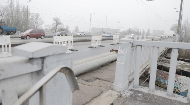 Новости Днепра про У Дніпрі звузили на одну смугу шляхопровід на Слобожанському проспекті