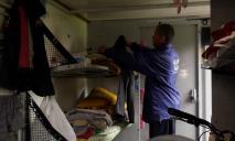 Із зруйнованого Сєвєродонецька у Дніпро: переселенець із Луганщини 5-й місяць живе у фургоні