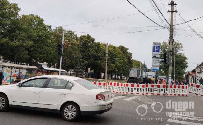 Новости Днепра про В Днепре из-за ракетного удара закрыли проезд в центре города