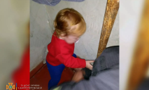 Под Днепром ребенок засунул ногу в батарею: пришлось вызывать спасателей