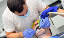 Бесплатная имплантация зубов для военных — акция в «Dental Tech»