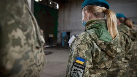 Новости Днепра про Добровільний військовий облік для жінок: законопроєкт підтримали в першому читанні
