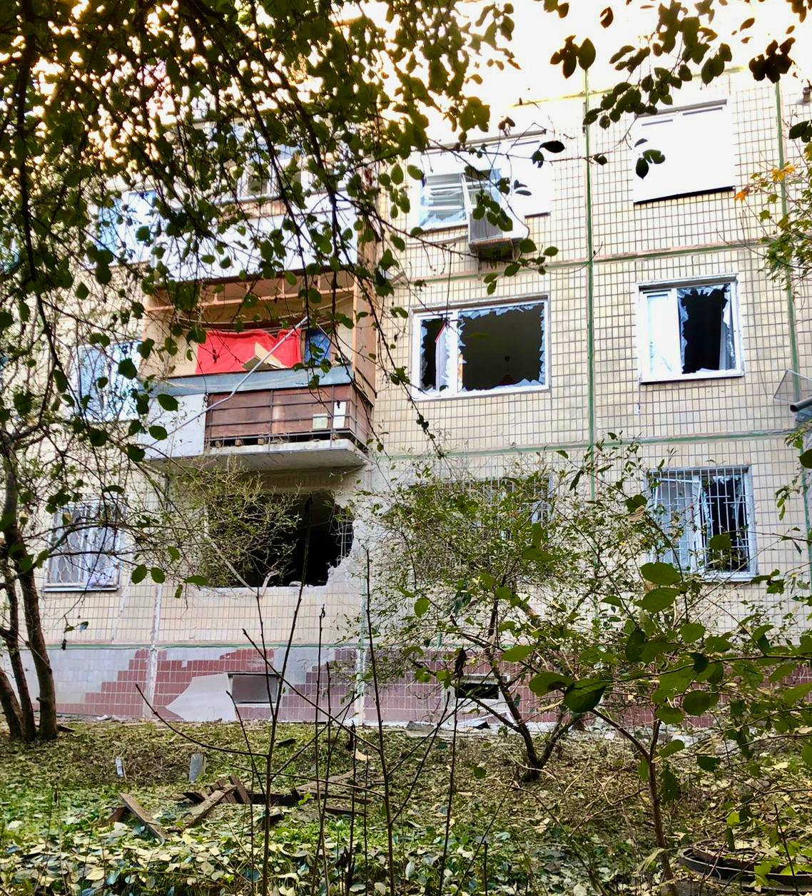 Новости Днепра про Утром россияне снова нанесли удар по Никополю: есть раненые