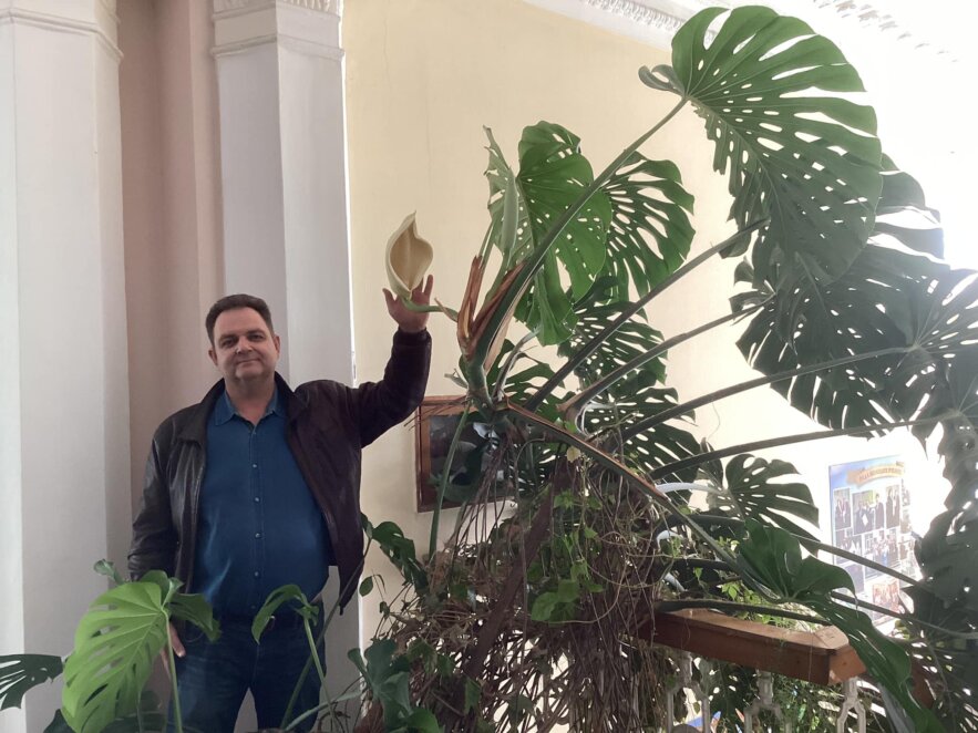 Новости Днепра про Все будет Украина: в одном из институтов Днепра расцвело уникальное растение