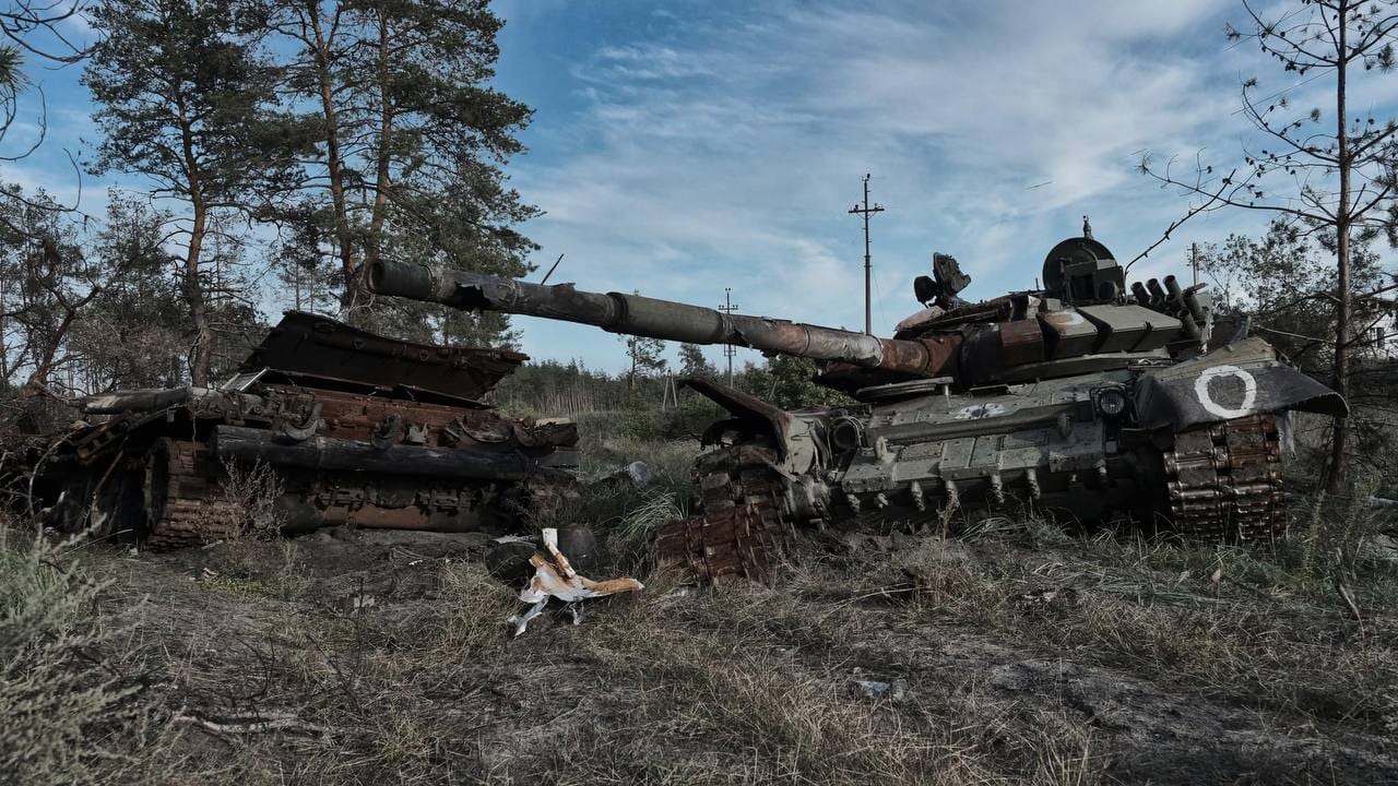 Новости Днепра про За сутки ВСУ ликвидировали 200 россиян, 4 вертолета и 11 танков: потери врага на 5 октября