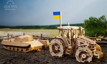 «Трактор побеждает»: в Украине создали интересный деревянный 3D-конструктор