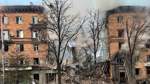 Новости Днепра про Утренний обстрел жилого квартала в Запорожье: в каком состоянии пострадавшие