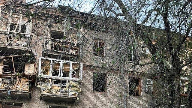Новости Днепра про Утренний обстрел жилого квартала в Запорожье: в каком состоянии пострадавшие