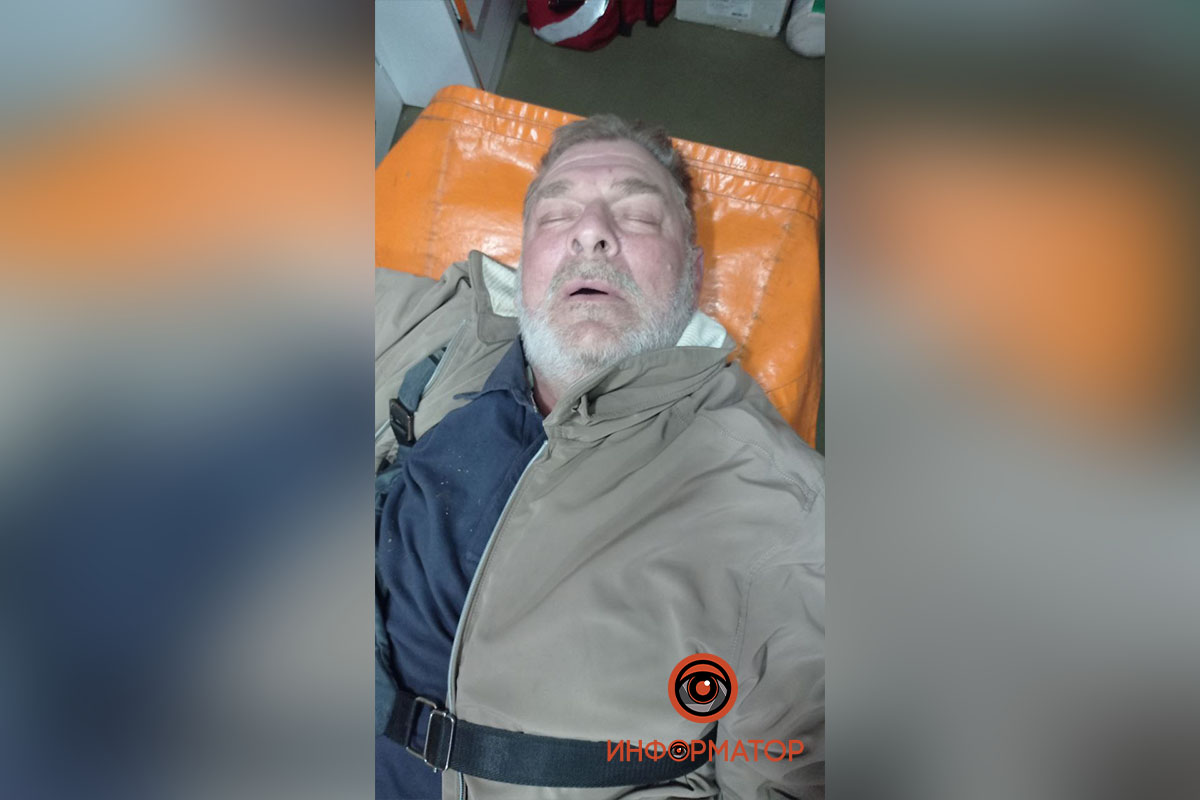 Новости Днепра про Мужчину, потерявшего сознание, доставили в днепровскую больницу: помогите найти родственников