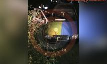 Ножевые ранения: на выезде из Днепра нашли машину в кювете и тело мужчины