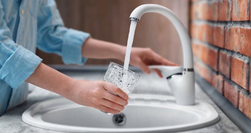 Новости Днепра про Воду не пити: в місті на Дніпропетровщині будуть чистити систему водопостачання