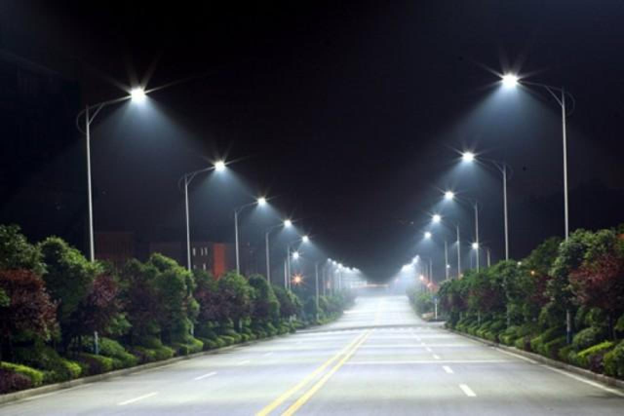 Новости Днепра про Уличное освещение снова заработает на улицах Днепра: подробности