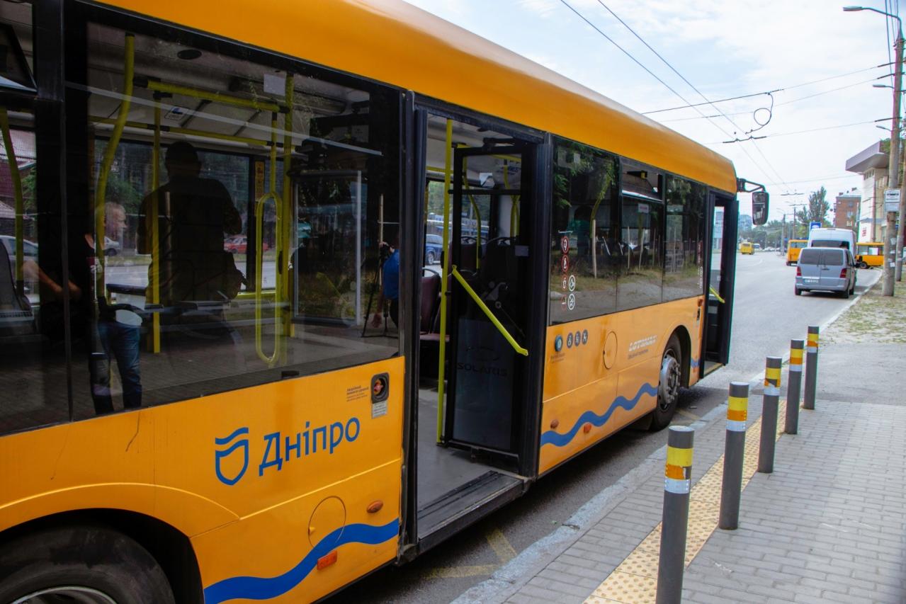 Новости Днепра про У Дніпрі на 4 місяці зміниться схема руху популярних автобусів