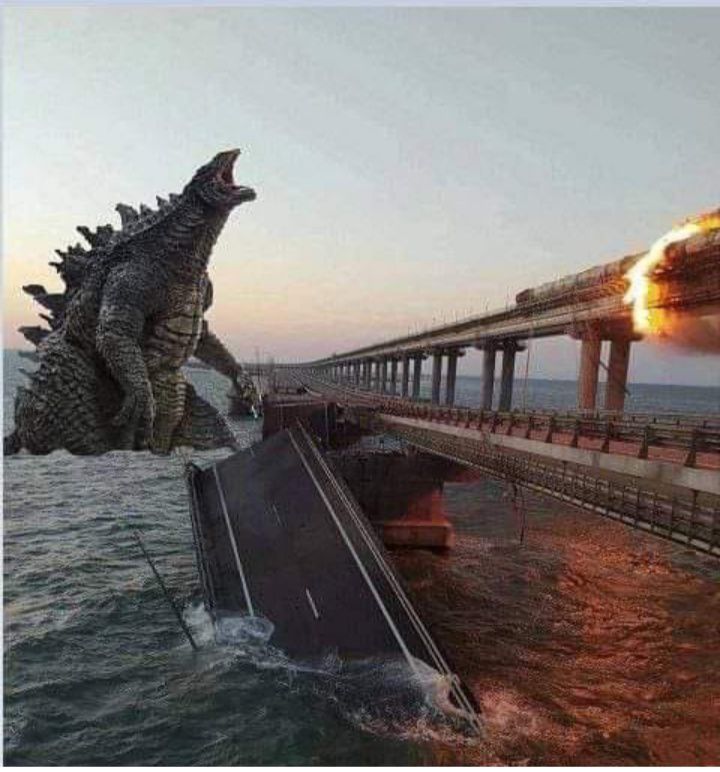 Новости Днепра про «Мирного решения не будет»: подборка лучших мемов о взрывах на Крымском мосту (ФОТО)