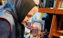 Монахиня Мария из Никополя связала более 1000 носков для защитников Украины