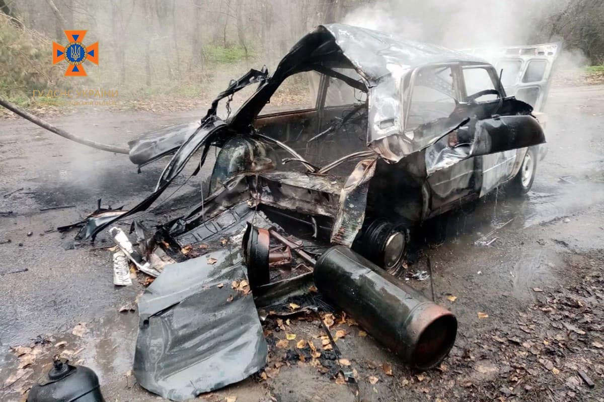 Новости Днепра про В Днепропетровской области в авто во время движения загорелся газовый баллон