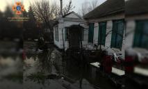 У Дніпрі через сильні дощі затопило будинок: відкачали 432 куб. води (ФОТО)