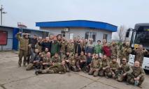 Среди них солдаты и сержанты: Украина освободила из российского плена 45 воинов