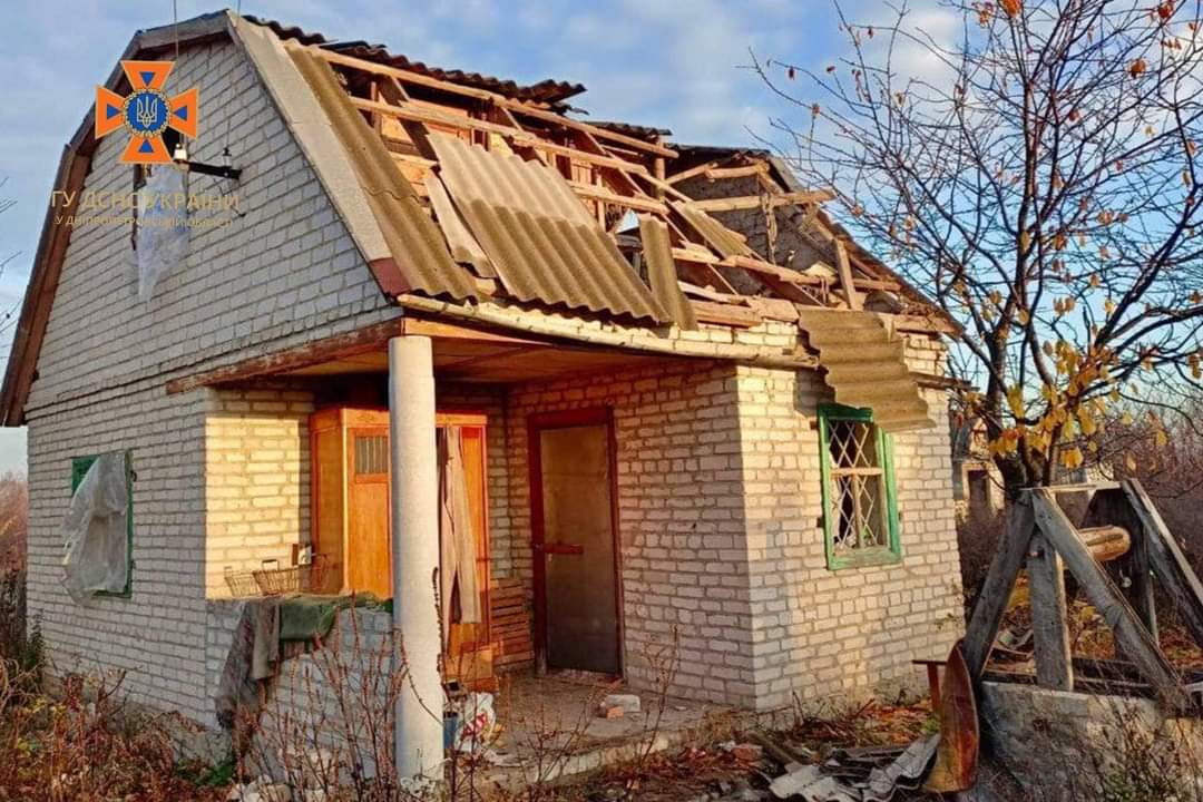 Новости Днепра про Массовые атаки на три района Днепропетровщины: ГСЧС рассказали о последствиях